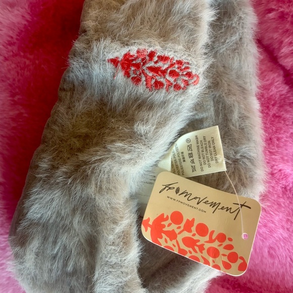 SALE! Free People Slopeside Sherpa Earwarmer Gray O/S NWT. - Picture 5 of 11